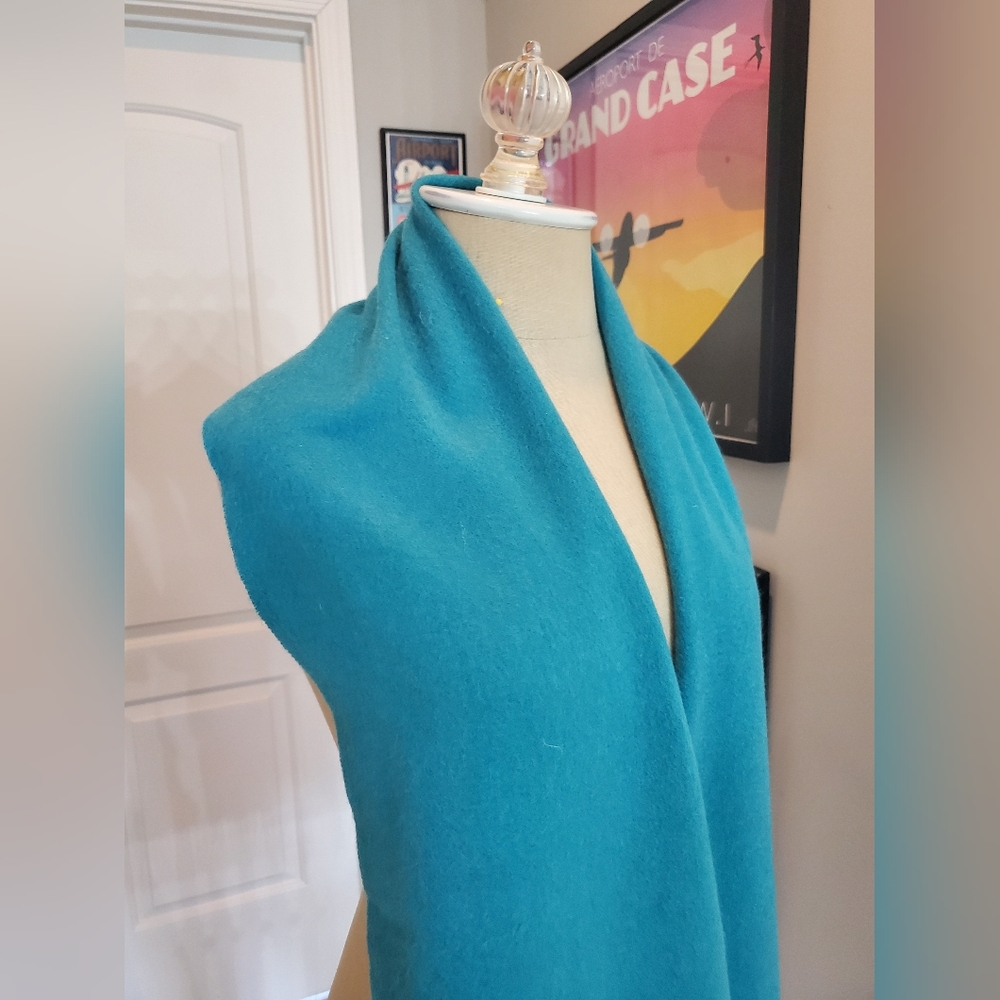 Lot - Two Scarves - Cashmere, Lambswool and Angora - Teal Blue and Cream